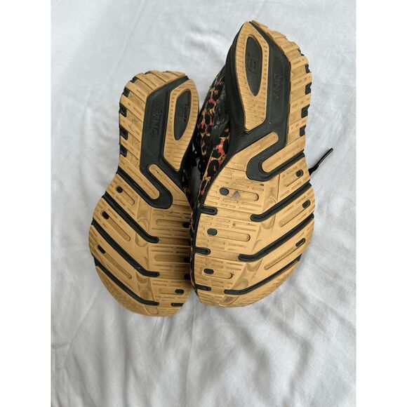 Women's Brooks Leopard Print Launch Sneakers Size 9 Black/Yellow - Picture 9 of 9